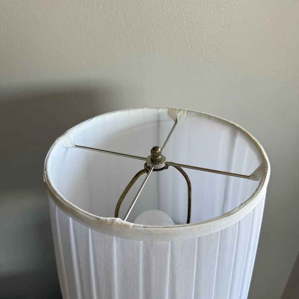 Ralph Lauren Blue White Hearts Porcelain Table Lamp w Round Shade - Picture 6 of 9